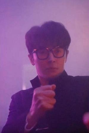 完蛋了我被美女包围了